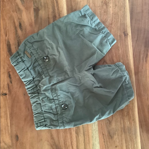 Little boy Shorts bundle 3-4 T & swimsuit - Picture 5 of 9